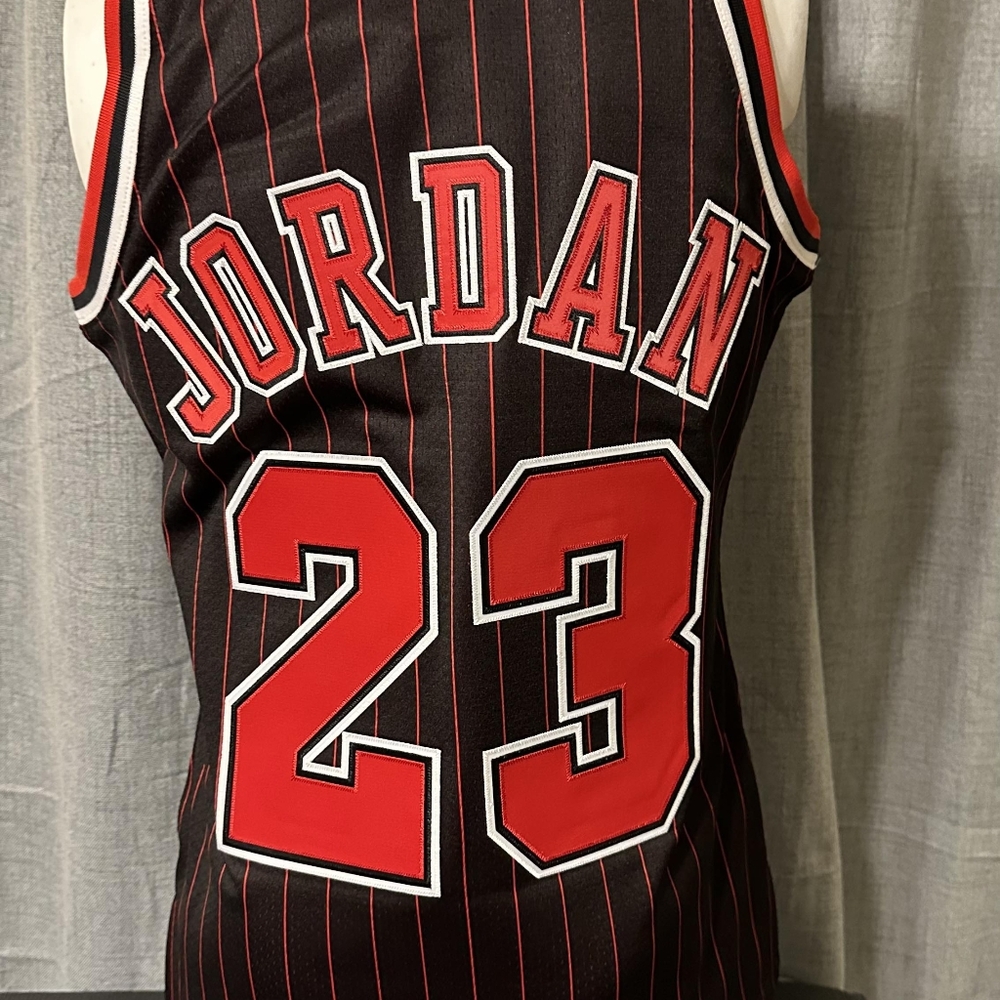 Mitchell & Ness Michael Jordan Pinstripe
